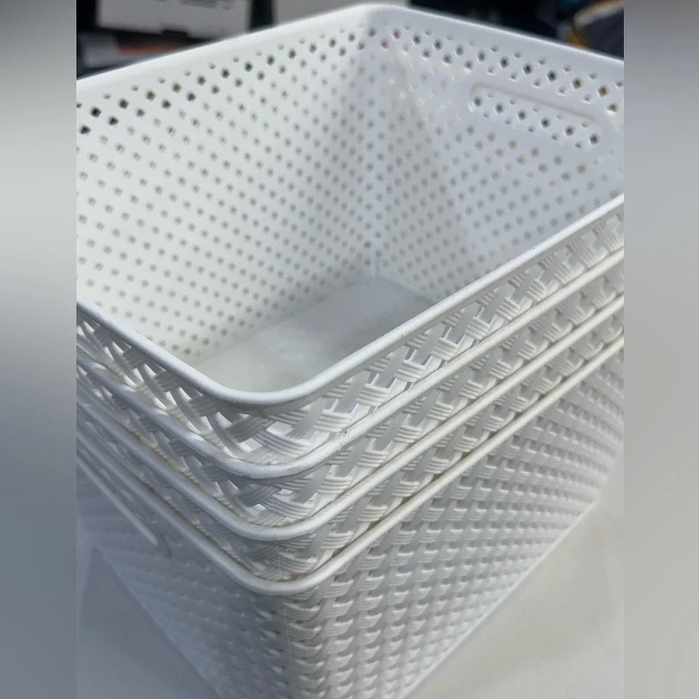 Baum BasketWeave Plastic Storage Bins 14”Lx 11.4”Wx 8.7”H, G 4 Pack White - Picture 4 of 5